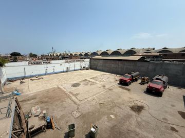Alquiler De Local Industrial En Esquina - Callao