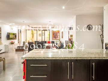 DEPARTAMENTO EN VENTA, PATIO PRIVADO, SECTOR ORDÓÑEZ LAZO.