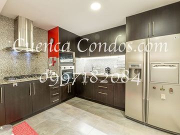 DEPARTAMENTO EN VENTA, PATIO PRIVADO, SECTOR ORDÓÑEZ LAZO.