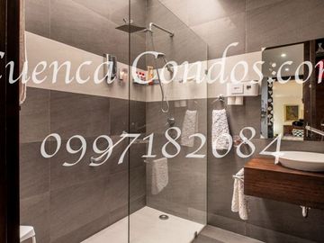 DEPARTAMENTO EN VENTA, PATIO PRIVADO, SECTOR ORDÓÑEZ LAZO.