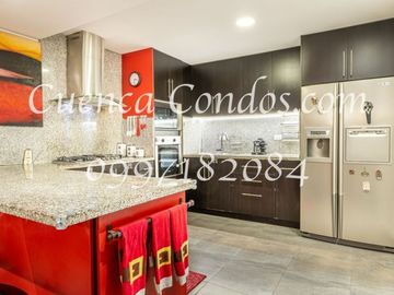 DEPARTAMENTO EN VENTA, PATIO PRIVADO, SECTOR ORDÓÑEZ LAZO.