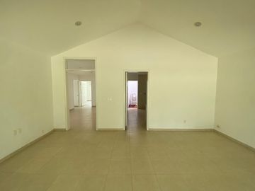 Casa en Venta y en Renta en Club de Golf La Hacienda
