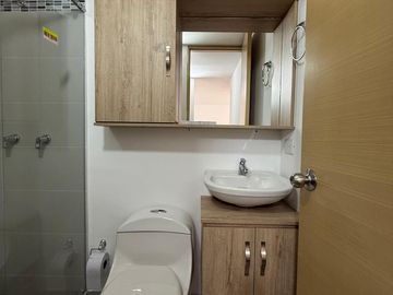 Estrena Apartamento en Venta en Unidad Cerrada, Sector Valerias, Bello, Antioquia..