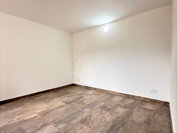 Estrena Apartamento en Venta en Unidad Cerrada, Sector Valerias, Bello, Antioquia..