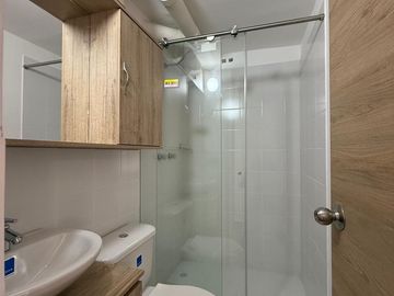 Estrena Apartamento en Venta en Unidad Cerrada, Sector Valerias, Bello, Antioquia..
