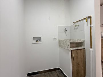 Estrena Apartamento en Venta en Unidad Cerrada, Sector Valerias, Bello, Antioquia..