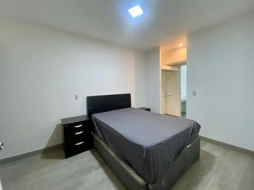 Venta de moderno departamento frente al parque Bollar