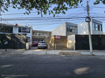 AV. INGLATERRA CASA EN VENTA A 500m DE LA MINERVA INTERESANTE PROYECTO PARA REMO