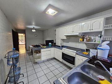 AV. INGLATERRA CASA EN VENTA A 500m DE LA MINERVA INTERESANTE PROYECTO PARA REMO