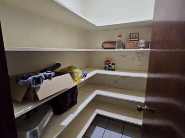 AV. INGLATERRA CASA EN VENTA A 500m DE LA MINERVA INTERESANTE PROYECTO PARA REMO