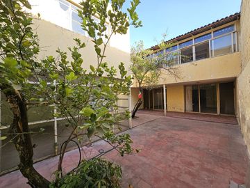 AV. INGLATERRA CASA EN VENTA A 500m DE LA MINERVA INTERESANTE PROYECTO PARA REMO