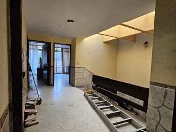 AV. INGLATERRA CASA EN VENTA A 500m DE LA MINERVA INTERESANTE PROYECTO PARA REMO