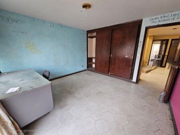 AV. INGLATERRA CASA EN VENTA A 500m DE LA MINERVA INTERESANTE PROYECTO PARA REMO