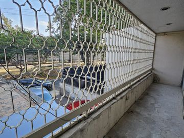 AV. INGLATERRA CASA EN VENTA A 500m DE LA MINERVA INTERESANTE PROYECTO PARA REMO