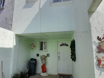 CASA EN VENTA, EXCELENTE PREECIO EN LOMAS DE COACALCO, ESTADO DE MEXICO