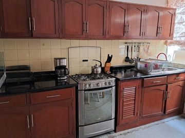 Casa en Venta (Incluye un Departamento) Exclusiva Zona – San Miguel