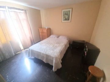 Casa en Venta (Incluye un Departamento) Exclusiva Zona – San Miguel