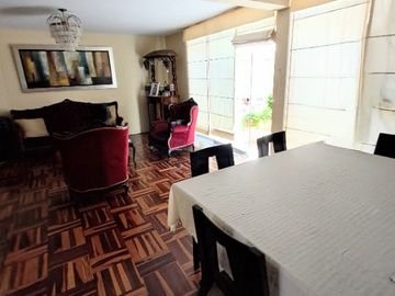 Casa en Venta (Incluye un Departamento) Exclusiva Zona – San Miguel