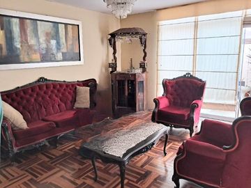 Casa en Venta (Incluye un Departamento) Exclusiva Zona – San Miguel