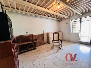 CASA COLONIAL PARA SER RESTAURADA EN CALLE PREMIUM EN EL CENTRO DE MERIDA