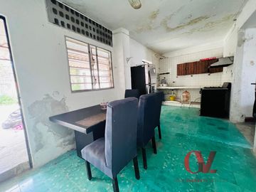 CASA COLONIAL PARA SER RESTAURADA EN CALLE PREMIUM EN EL CENTRO DE MERIDA