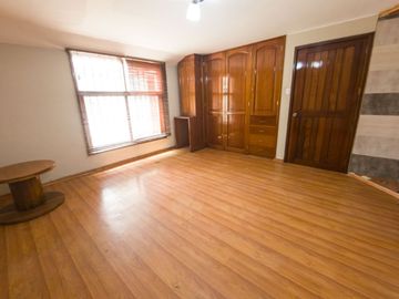 Venta de Residencia p Restaurante Y Hospedaje en Chaclacayo