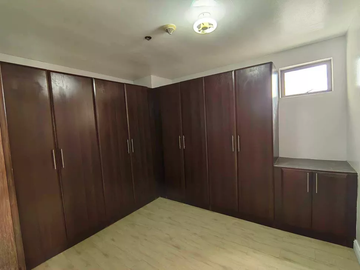 3BR Condo 123,50 sqm in Pinecrest Residential Resort in Newport City Pasay, Semi Furnished