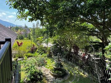 5 Bedrooms Country Home with Breathtaking Views Inside Gated Community