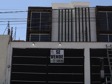 CASA EN VENTA EN BARRIO DE LA VERAZRUZ , ZINACANTEPEC, VALLE TOLUCA