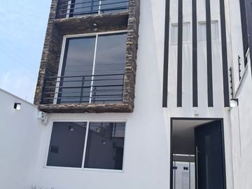 CASA EN VENTA EN BARRIO DE LA VERAZRUZ , ZINACANTEPEC, VALLE TOLUCA