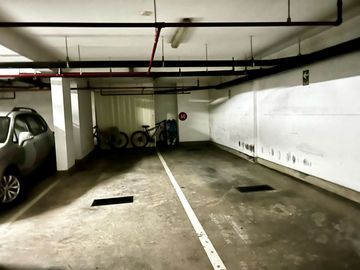 Dúplex de Autor con Terraza, Vista al Mar y Acabados de Lujo en Miraflores