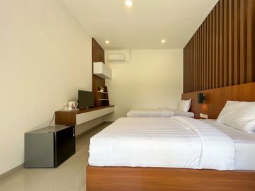 Modern Homestay Comfort with Pool Just Walking Distance to Sanur Beach Bali