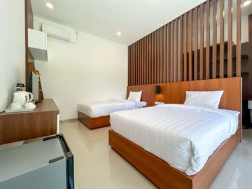 Modern Homestay Comfort with Pool Just Walking Distance to Sanur Beach Bali