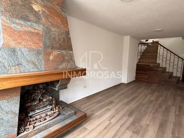 OPORTUNIDAD!! Vendo $80.000 Casa 4 Dormitorios, 1Parq, Sector Los Laureles
