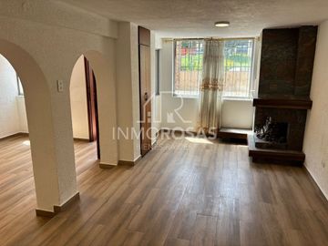 OPORTUNIDAD!! Vendo $80.000 Casa 4 Dormitorios, 1Parq, Sector Los Laureles