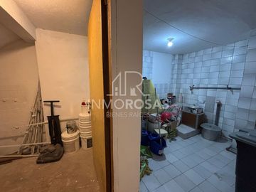 OPORTUNIDAD!! Vendo $80.000 Casa 4 Dormitorios, 1Parq, Sector Los Laureles