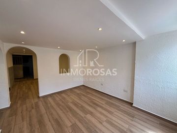 OPORTUNIDAD!! Vendo $80.000 Casa 4 Dormitorios, 1Parq, Sector Los Laureles