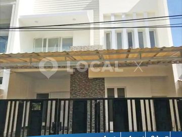 Rumah Pegangsaan Indah Barat Kelapa Gading, Jakarta Utara