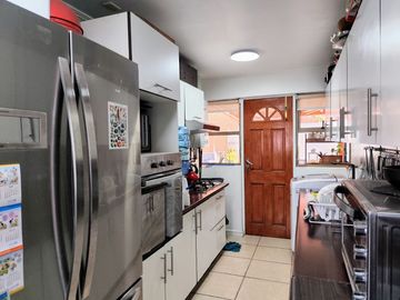 Linda casa Lomas de Nos, San Bernardo
