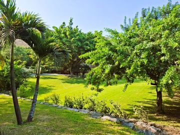 Oportunidad!! Vendo en Pachacamac, av. Reusche, ideal , casa de reposo, finca, hotel, restaurante