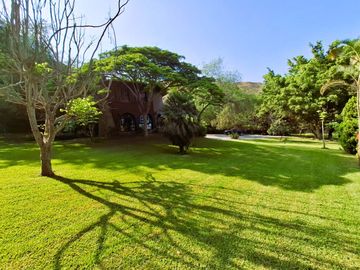 Oportunidad!! Vendo en Pachacamac, av. Reusche, ideal , casa de reposo, finca, hotel, restaurante