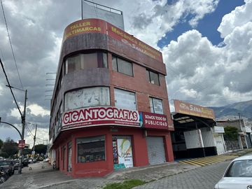 Casa comercial de venta norte de quito sector la ofelia