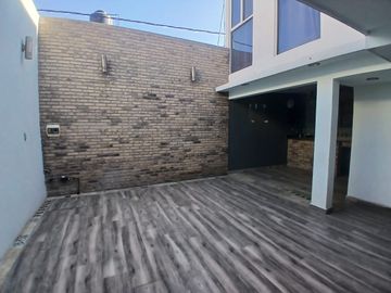 CASA EN VENTA EN CIRCUITO PINTORES COL.CIUDAD SATELITE (R)