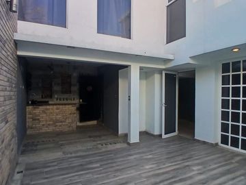 CASA EN VENTA EN CIRCUITO PINTORES COL.CIUDAD SATELITE (R)
