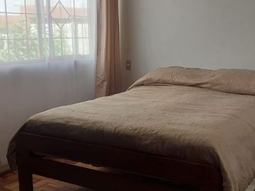 Se Vende casa con uso comercial , 2 casas con entrada independiente y local comercial UF 10.500