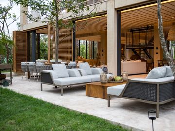 Lujosas Villas dentro de exclusivo complejo Corasol