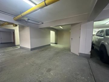 VENDO COMODO DEPARTAMENTO EN 1er. PISO, DE 3 DORMITORIOS AMPLIOS, FRENTE A PARQUE✨