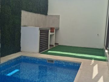 CASA EN VENTA EN RESIDENCIAL ARBOLADA, CANCUN