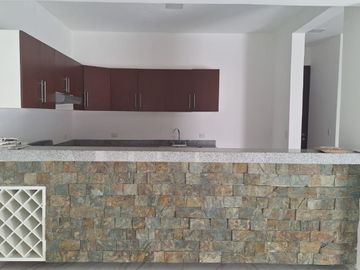 CASA EN VENTA EN RESIDENCIAL ARBOLADA, CANCUN