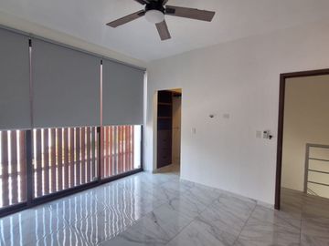 CASA EN VENTA EN RESIDENCIAL ARBOLADA, CANCUN